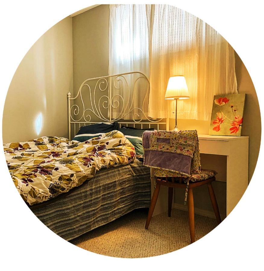 Best Garden House&3 Mins Bus Station Close C-Train&Free Parking Calgary Zewnętrze zdjęcie