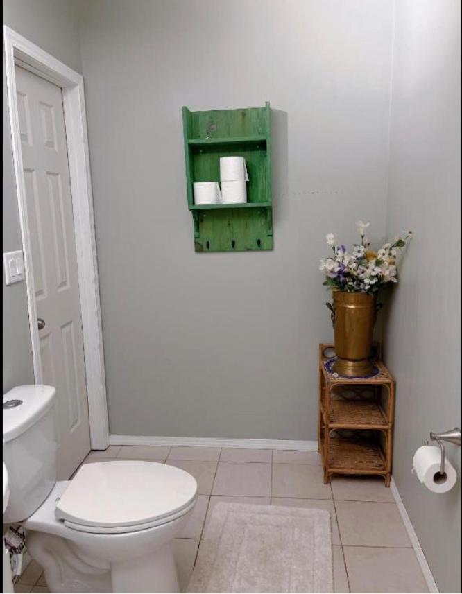 Best Garden House&3 Mins Bus Station Close C-Train&Free Parking Calgary Zewnętrze zdjęcie